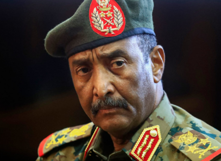 البرهان: لا يمكن فرض الحل بالسودان قبل هزيمة حميدتي